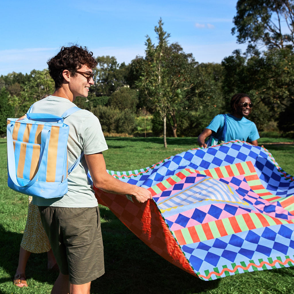 dock and bay picnic blanket